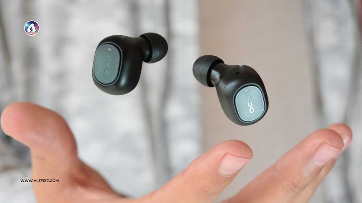 Best earbuds under best sale 15000 in india 2020